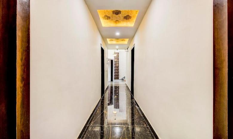 Hotel Golden Door 马图拉 外观 照片